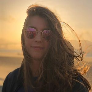 Meet your Posher, Jillian